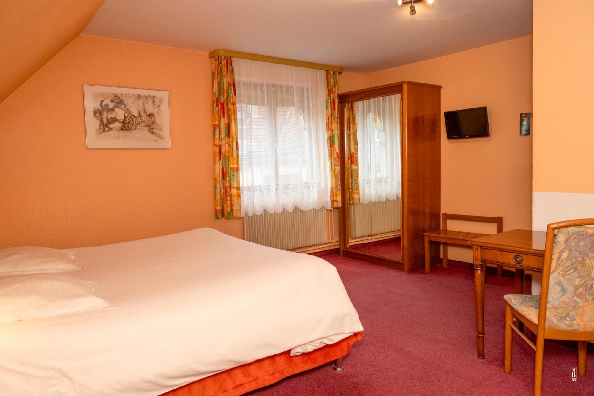 Logis Hotel Restaurant Le Faude Lapoutroie Dış mekan fotoğraf