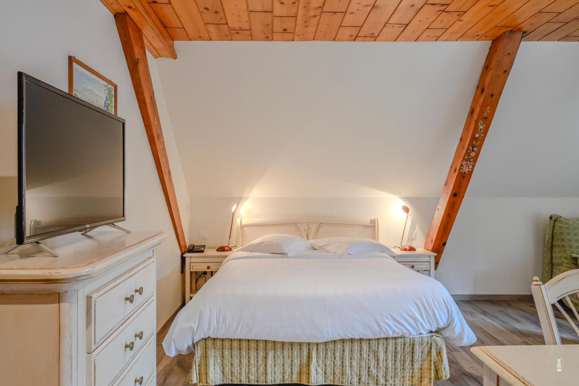 Logis Hotel Restaurant Le Faude Lapoutroie Dış mekan fotoğraf