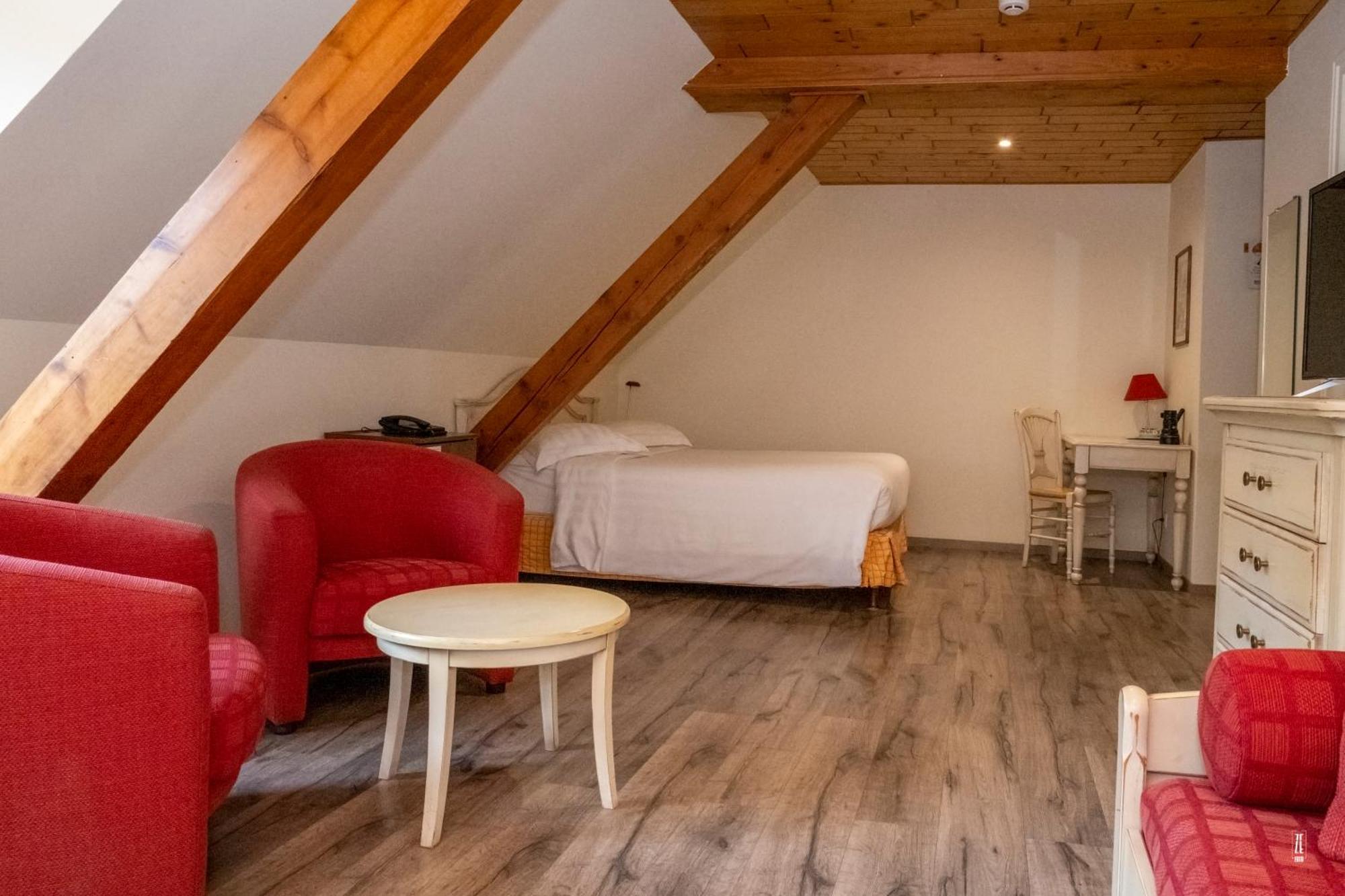 Logis Hotel Restaurant Le Faude Lapoutroie Dış mekan fotoğraf