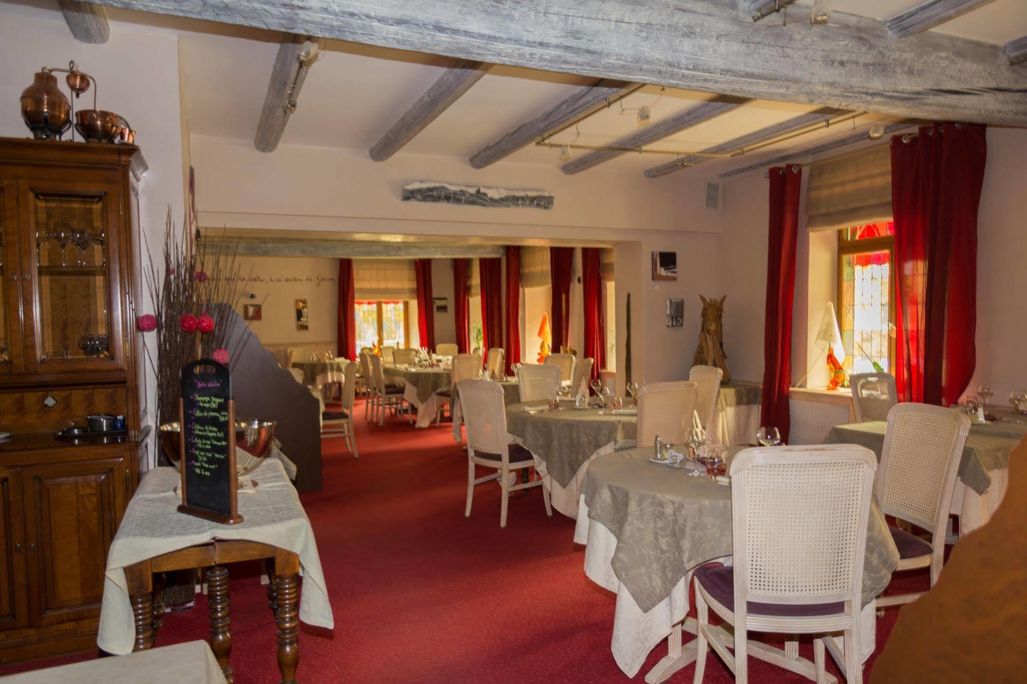Logis Hotel Restaurant Le Faude Lapoutroie Dış mekan fotoğraf