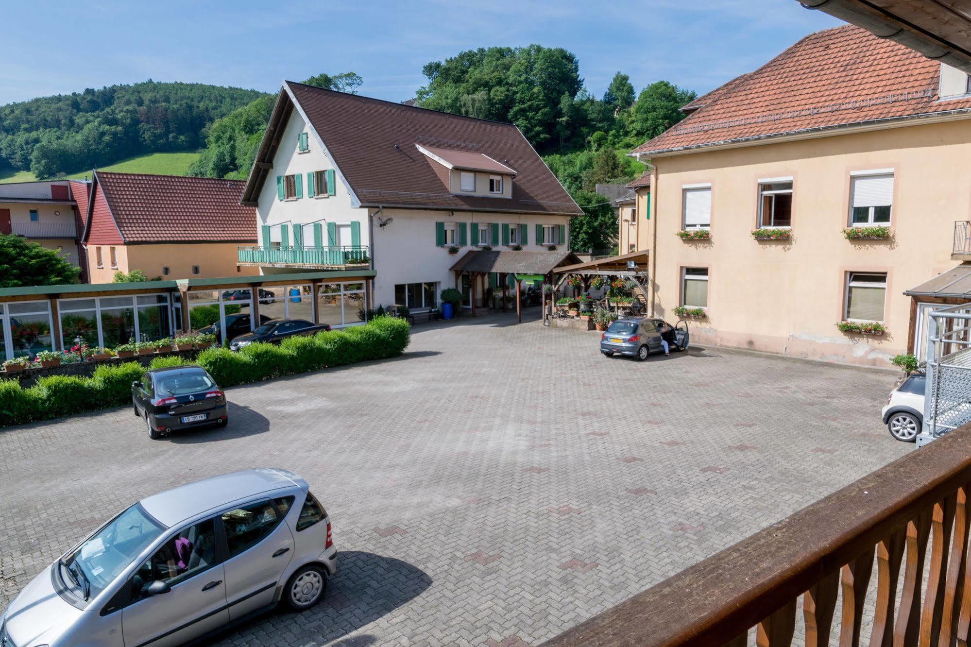 Logis Hotel Restaurant Le Faude Lapoutroie Dış mekan fotoğraf