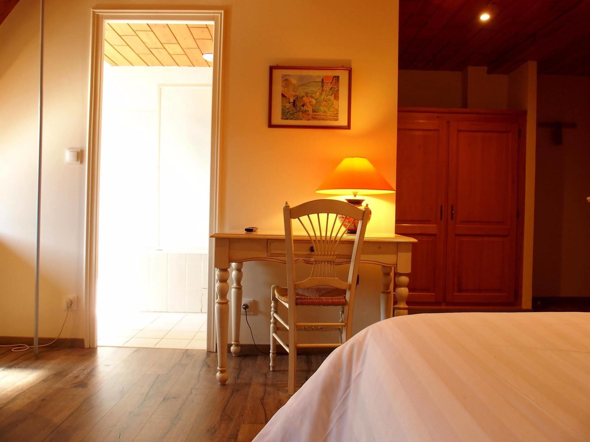 Logis Hotel Restaurant Le Faude Lapoutroie Dış mekan fotoğraf